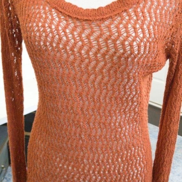 Kirra Copper Colored Open Weave Long Sleeve Sweater Size Small - Picture 2 of 5